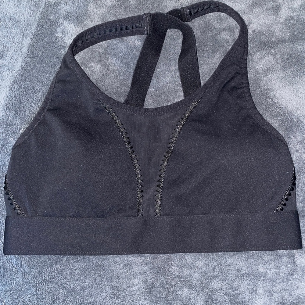 VS Sports Bra